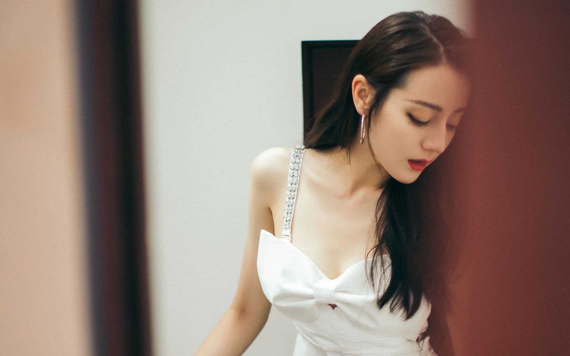 三分里程碑与末节统治，霍勒迪的平淡纪录夜，掘金的冷静屠宰时刻